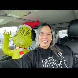 Meet your Posher, Gladys m